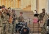 Сюрприз для пасажирів: на вокзалі Одеси виступив військовий оркестр, — ФОТО