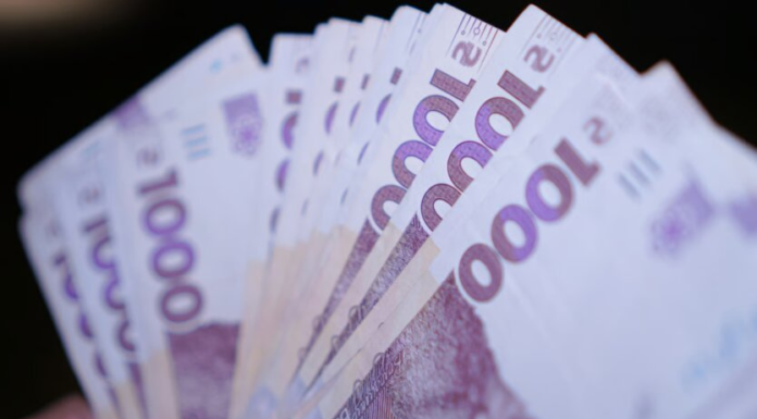 Не только стаж и зарплата: украинцам объяснили, что влияет на размер пенсии