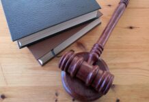 СБУ: затримано двох високопосадовців облуправлінь Служби за вимагання грошей у бурштинового бізнесу