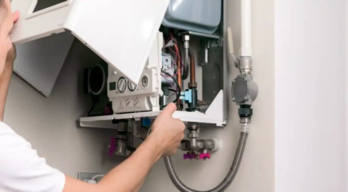 Труба соседа или своя: украинцам подсказали, как не переплатить за газификацию вдвое