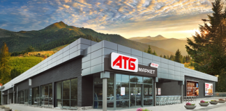 Чотири людини травмовано через вибух невідомого предмету в магазині у Чернігові – влада