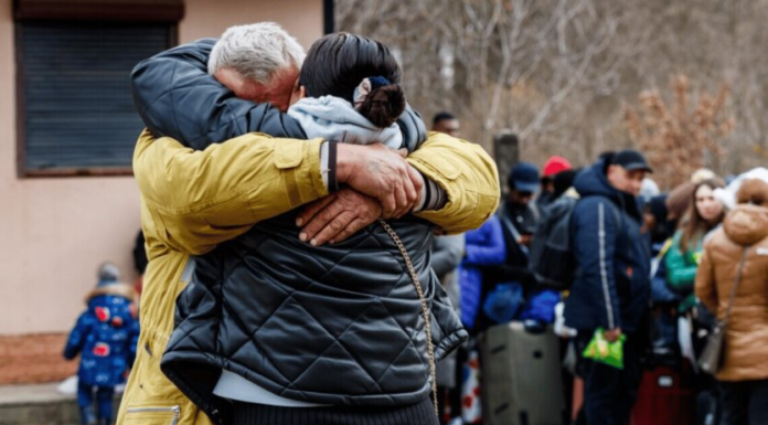 Украинцы массово бегут из одной страны ЕС: в чем главная причина