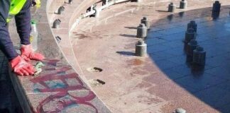 В Одесі вандали спотворили найбільший фонтан міста, — ФОТО