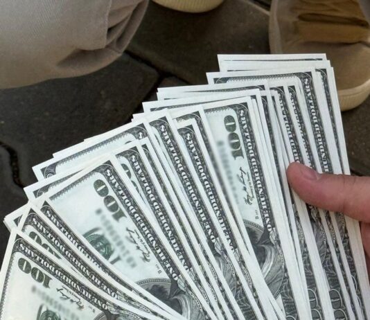 «Позаштатний агент» за $5500: в Одесі судитимуть ділка, який обіцяв відстрочку від мобілізації, — ФОТО