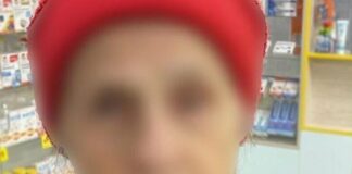 В Одесі патрульні допомогли розгубленій бабусі повернутися додому