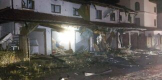 Нічна атака дронів на південь Одещини: спалахнула база відпочинку, — ФОТО