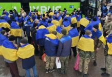 Україна повернула з полону 200 захисників: серед них оборонці Маріуполя, — ФОТО