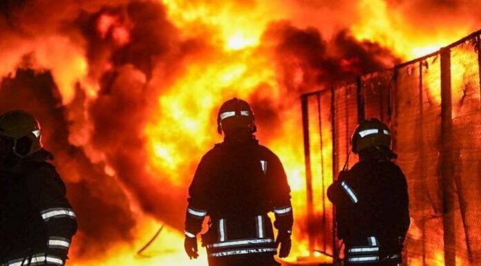 Росіяни атакували портову інфраструктуру Одещини: горіли резервуари з олією