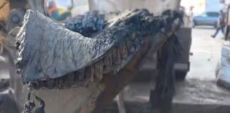 Матрац, підгузки і бампер авто: що знаходять у каналізації Одеси