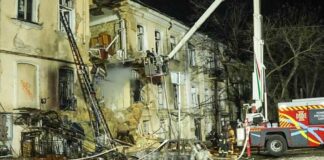 Одеса у вогні: зруйновані будинки, палаючі квартири і поранені після масового обстрілу, — ФОТО