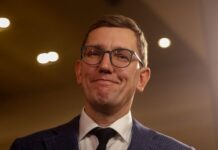 Український безпілотник, що впав на енергооб’єкт в Естонії, був націлений на порт Усть-Луга в РФ — прем’єр Міхал