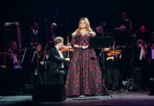 Світова оперна зірка Людмила Монастирська зібрала повний зал у Палаці Україна