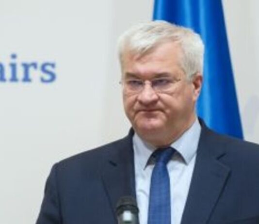 Атака на пологовий в Одесі викликала різку реакцію Сибіги