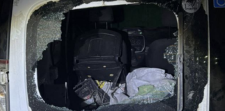 В Одесі чоловік розтрощив чуже авто