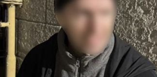 В Одесі затримали «нічного гостя», який сховався на горищі за мішком речей