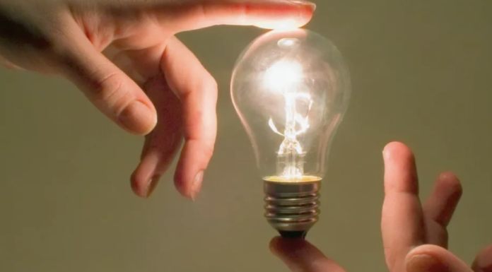 Енергетики попередили про відключення світла в Одесі та області