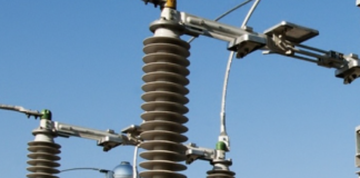 Енергетики терміново відновлюють живлення у трьох районах Одеси: що відомо