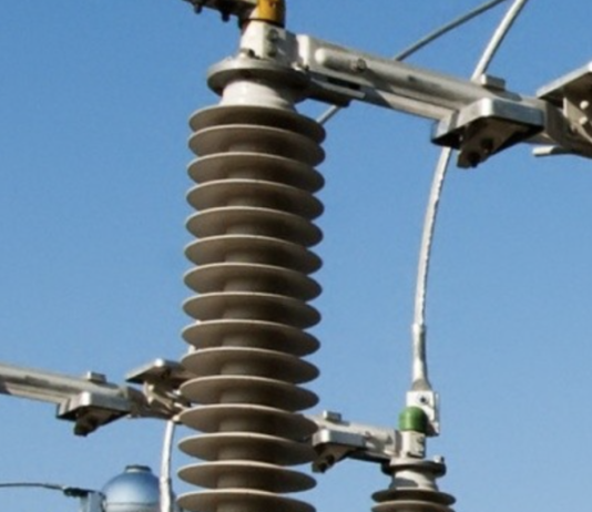 Енергетики терміново відновлюють живлення у трьох районах Одеси: що відомо