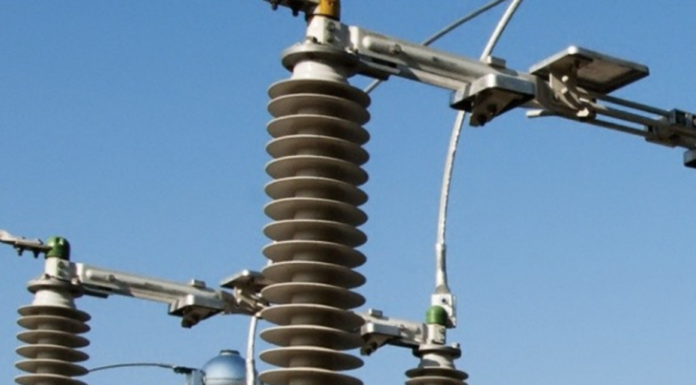 Енергетики терміново відновлюють живлення у трьох районах Одеси: що відомо