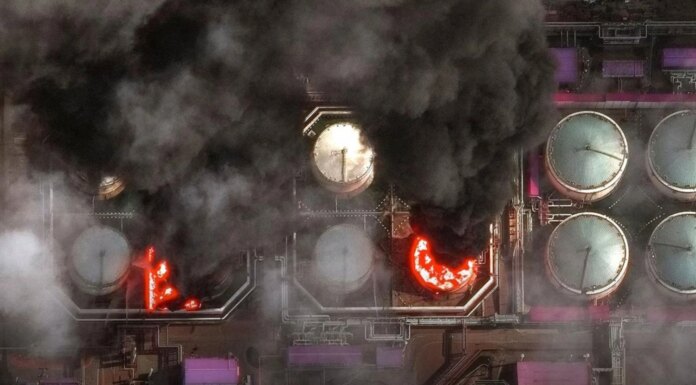 Силы обороны поразили 5 стратегических заводов и 10 НПЗ рф в течение марта — Минобороны