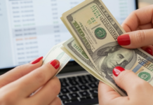 В Одеському районі бухгалтерка «сама собі» підіймала зарплату