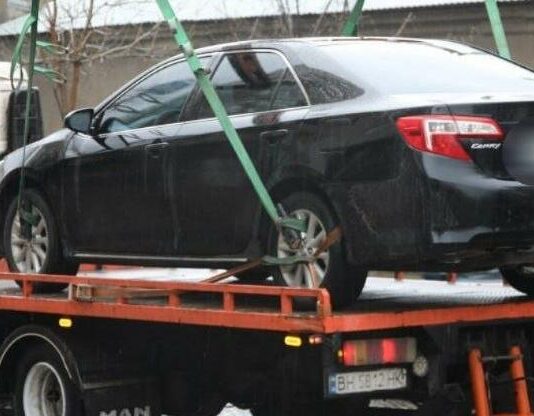 Евакуатори вже напоготові: яких правил потрібно дотримуватися одеським водіям, — ФОТО
