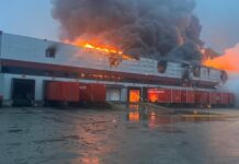 У Луцьку внаслідок атаки пошкоджено термінал «Нової пошти» та продуктовий склад торговельної мережі