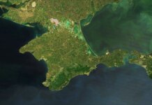 В Крыму сообщают о взрывах и работе ПВО возле трех военных аэродромов