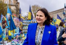 "ЕС никуда не уходит, мы остаемся в Киеве" — посол Матернова ответила на угрозы рф