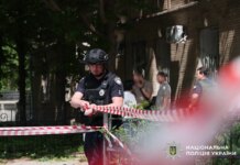 Удар рф по Запорожью ранил 12 человек, включая младенца и полицейских