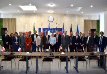 Послы G7 остаются работать в Киеве, несмотря на угрозы рф