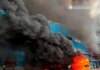 В Днепре после атаки россиян вспыхнул пожар на складе логистической компании