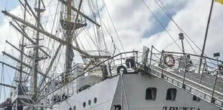 Російський катер атакував вітрильний фрегат «Дружба» в Одеському морпорту