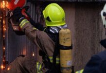 Вечірня пожежа в Одесі: ресторан у Хаджибейському районі опинився в диму, — ФОТО