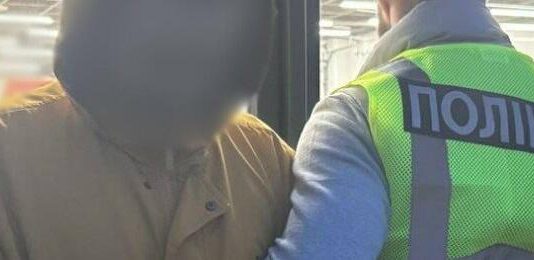 Одесит хотів розіслати психотропи по всій Україні: вилучили 145 посилок