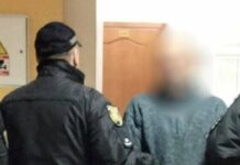 Ревнощі, алкоголь і ніж: в Одесі чоловік ледь не зарізав товариша під час застілля