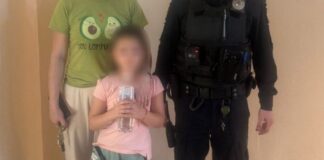 Патрульні допомогли 6-річній дівчинці, яка заблукала в Одесі