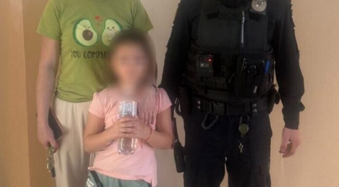 Патрульні допомогли 6-річній дівчинці, яка заблукала в Одесі
