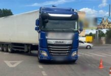 В Одесі вантажівка збила пенсіонера на пішохідному переході