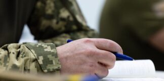 Одразу три петиції до Кабміну про право державних і приватних виконавців на відстрочку та бронювання не набрали необхідних голосів