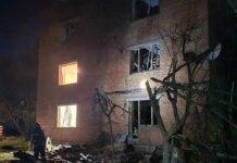 Удар по Харькову: двое раненых, повреждены дома, гаражи полностью разрушены