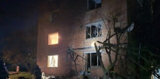 Удар по Харькову: двое раненых, повреждены дома, гаражи полностью разрушены