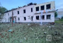 россия атаковала Чугуев: повреждена школа, среди пострадавших ребенок