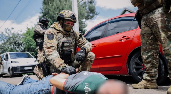 Устраивали побег военных в СОЧ и ждали прихода "русского мира" — в Украине задержали преступную группу
