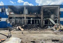 В Киевской области количество пострадавших в результате удара по пищевому предприятию возросло до 9