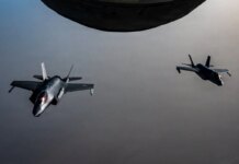 США сбили два ударных иранских дрона, которые «угрожали морскому сообщению» в Ормузском проливе