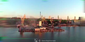 Порт Мариуполя обесточен, оккупанты потеряли важный логистический узел — «Азов»