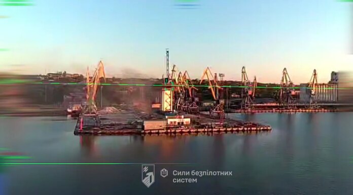Порт Мариуполя обесточен, оккупанты потеряли важный логистический узел — «Азов»