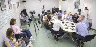 Учасники ринку закликають до обмеження переліку та дозування ліків на АЗС