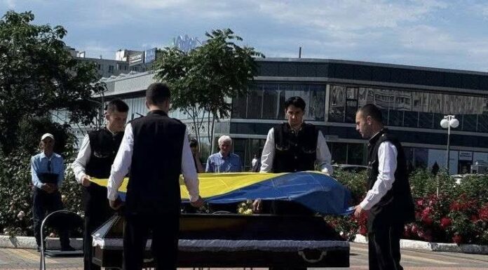 Одещина попрощалася з військовим Олександром Грибенчуком, який загинув на Донеччині, — ФОТО